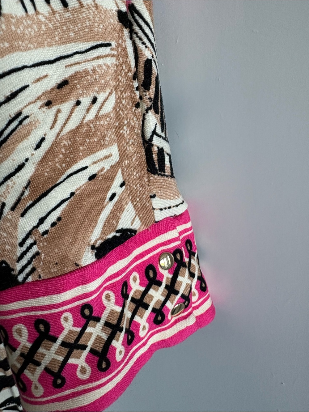 Lilly Pulitzer Multicolor Animal Print dress with Pink Accent Size Medium - Picture 4 of 12